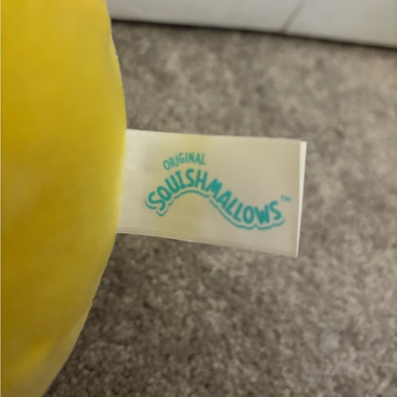 NWT 8” Casey the bat wing candy corn Halloween Squishmallow - Picture 4 of 6